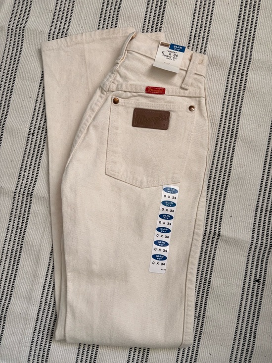 Wrangler Denim - Wrangler Off-White Straight-Leg Jeans